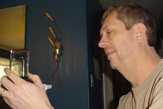 Randal examines gift
