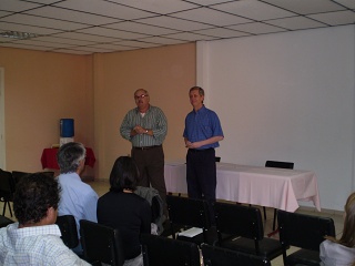 Mike Hughes com Randal